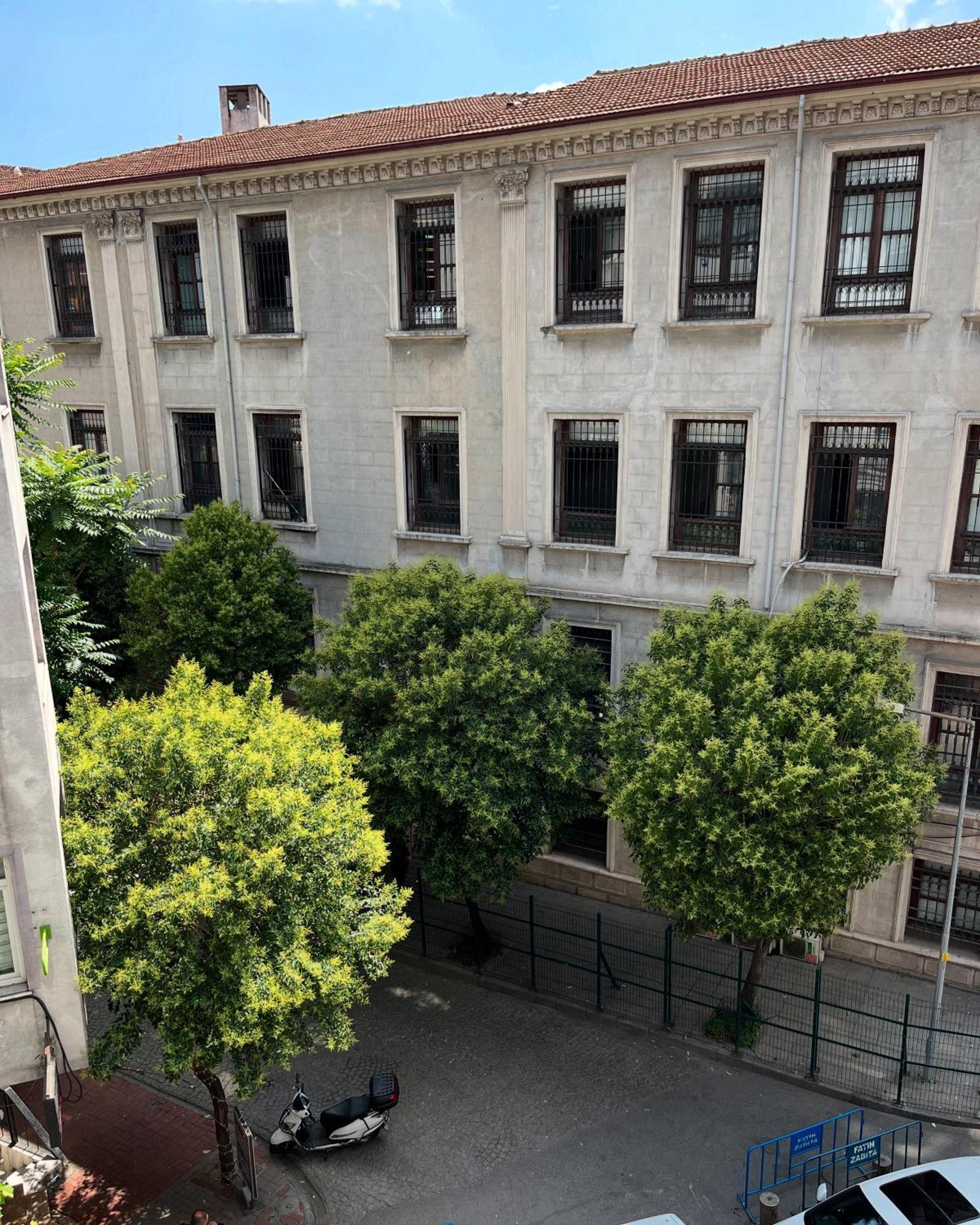 Aparthotel Irem *